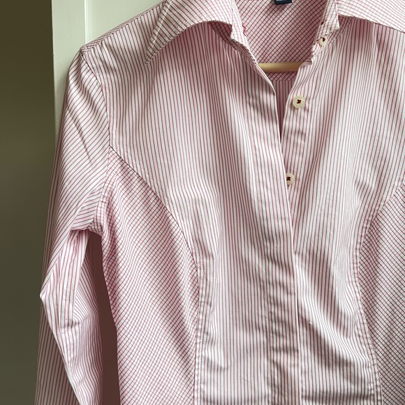 NWT Hilfiger 100% Cotton Light Pink Stripe Button Down Shirt - Picture 5 of 9